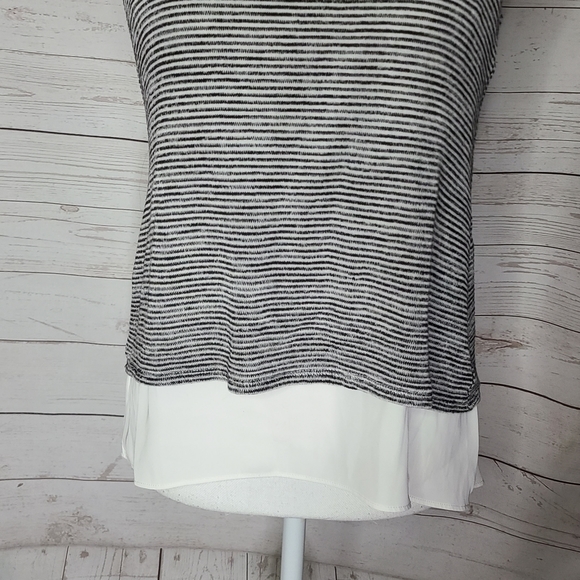 WHBM Weave Strip Double Layer Swoop Cross Open Tank - Picture 7 of 9